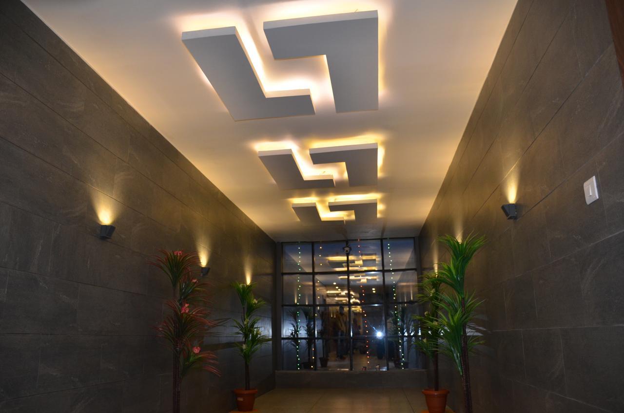 Hotel Apple Residency Pātan Exterior foto